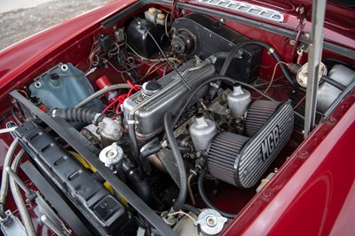 Lot 30 - 1974 MG B GT