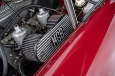 Lot 30 - 1974 MG B GT