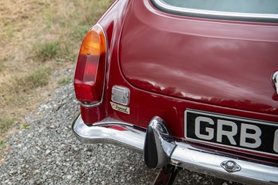 Lot 30 - 1974 MG B GT