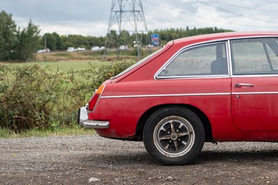 Lot 56 - 1972 MG B GT