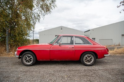 Lot 56 - 1972 MG B GT