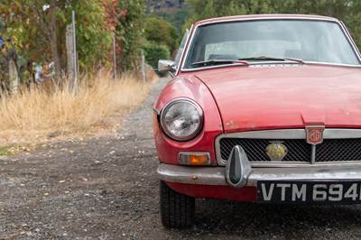 Lot 56 - 1972 MG B GT
