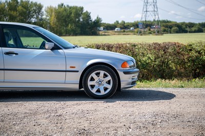 Lot 11 - 2000 BMW 318i SE
