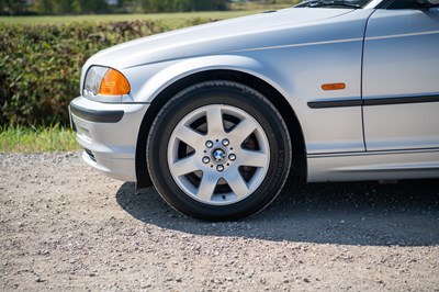 Lot 11 - 2000 BMW 318i SE