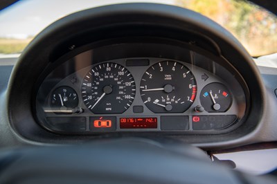 Lot 11 - 2000 BMW 318i SE