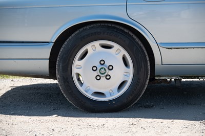 Lot 18 - 1997 Jaguar XJ Executive