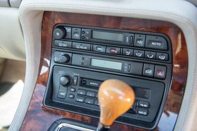Lot 18 - 1997 Jaguar XJ Executive