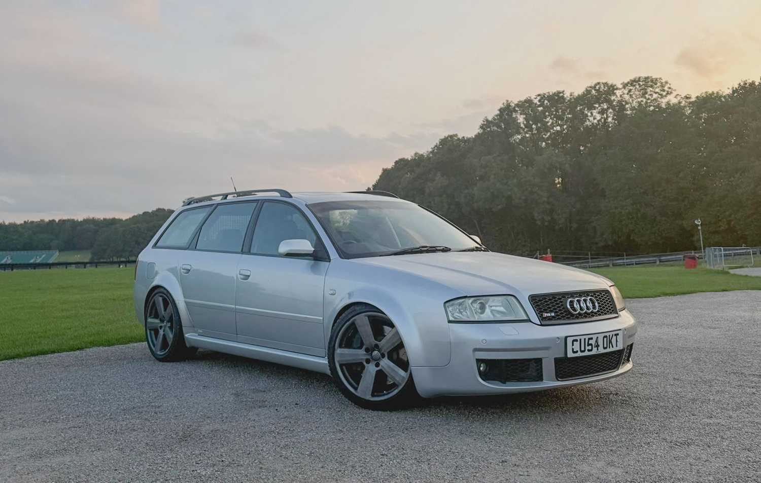 Lot 51 - 2004 Audi RS6 Avant Plus