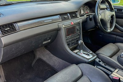 Lot 51 - 2004 Audi RS6 Avant Plus