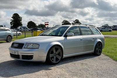 Lot 51 - 2004 Audi RS6 Avant Plus