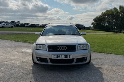 Lot 51 - 2004 Audi RS6 Avant Plus