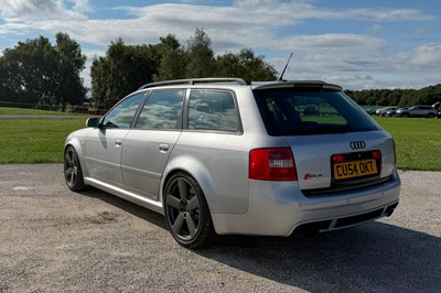 Lot 51 - 2004 Audi RS6 Avant Plus