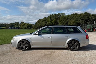 Lot 51 - 2004 Audi RS6 Avant Plus