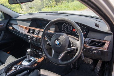 Lot 2 - 2008 BMW 540i SE