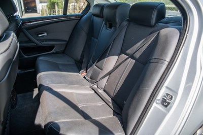 Lot 2 - 2008 BMW 540i SE