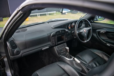 Lot 46 - 2003 Porsche 911 Carrera S