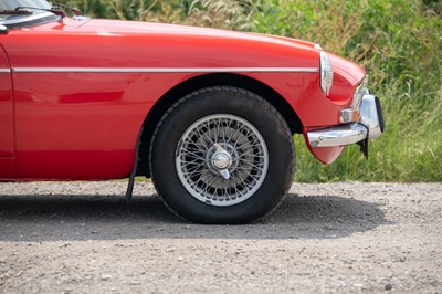 Lot 12 - 1973 MG Roadster