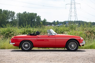 Lot 12 - 1973 MG Roadster