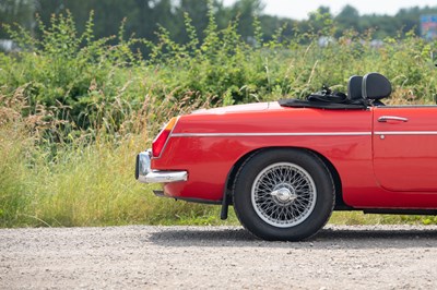 Lot 12 - 1973 MG Roadster