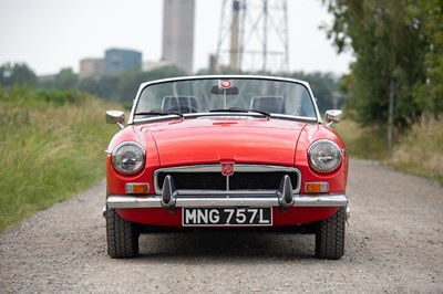 Lot 12 - 1973 MG Roadster