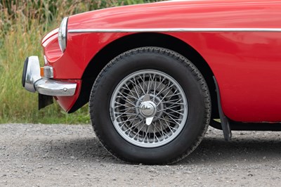 Lot 12 - 1973 MG Roadster