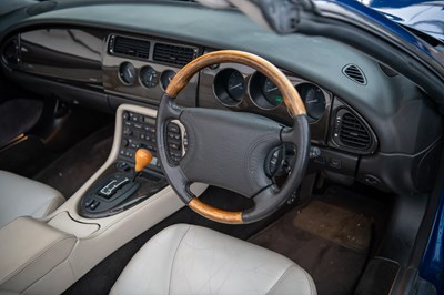 Lot 55 - 2002 Jaguar XK8 Convertible