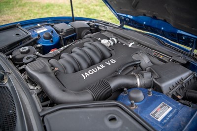 Lot 55 - 2002 Jaguar XK8 Convertible