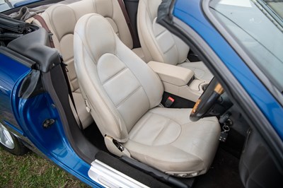 Lot 55 - 2002 Jaguar XK8 Convertible