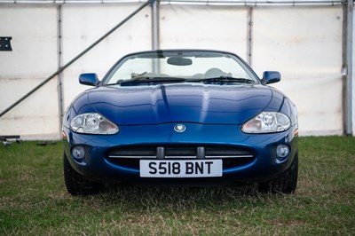 Lot 55 - 2002 Jaguar XK8 Convertible