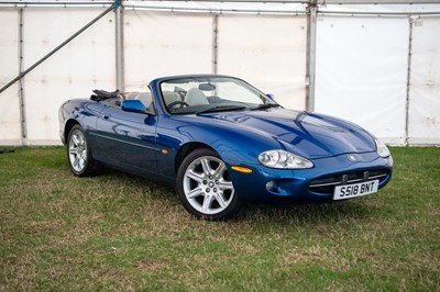Lot 55 - 2002 Jaguar XK8 Convertible