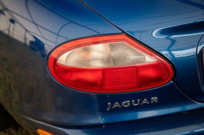 Lot 55 - 2002 Jaguar XK8 Convertible