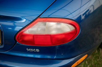 Lot 55 - 2002 Jaguar XK8 Convertible