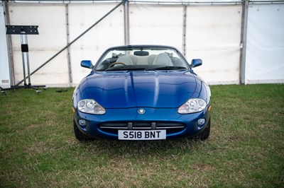 Lot 55 - 2002 Jaguar XK8 Convertible