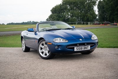 Lot 55 - 2002 Jaguar XK8 Convertible