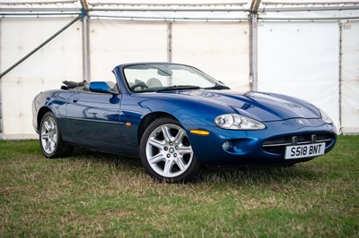 Lot 55 - 2002 Jaguar XK8 Convertible