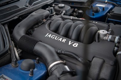 Lot 55 - 2002 Jaguar XK8 Convertible