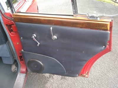 Lot 124 - 1968 Jaguar 240
