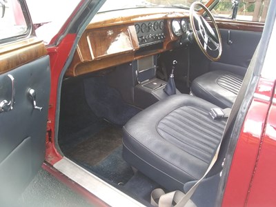 Lot 124 - 1968 Jaguar 240