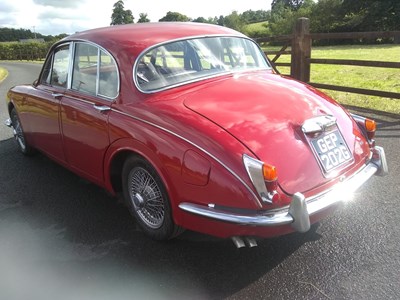 Lot 124 - 1968 Jaguar 240