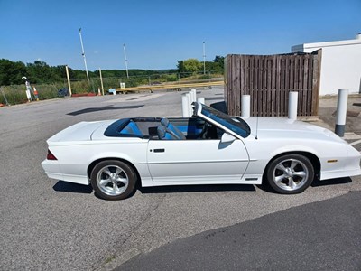 Lot 126 - 1989 Chevrolet Camaro RS Cabriolet