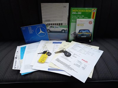 Lot 130 - 1978 Mercedes-Benz 230