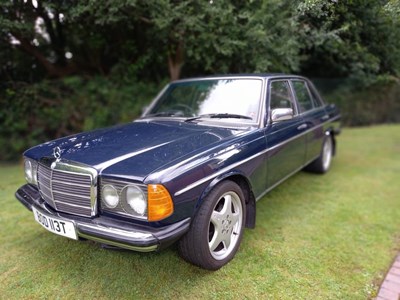 Lot 130 - 1978 Mercedes-Benz 230