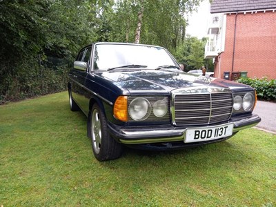 Lot 130 - 1978 Mercedes-Benz 230