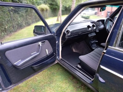 Lot 130 - 1978 Mercedes-Benz 230