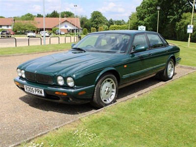 Lot 67 - 1998 Jaguar XJ Sport