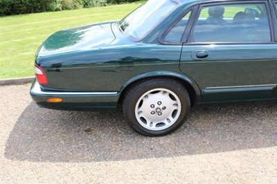 Lot 67 - 1998 Jaguar XJ Sport