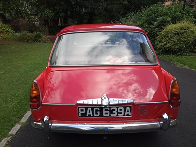 Lot 75 - 1963 MG 1100 MKI