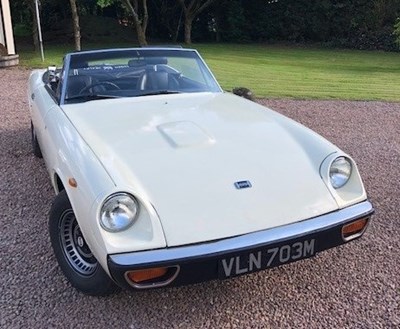 Lot 70 - 1974 Jensen-Healey MKII
