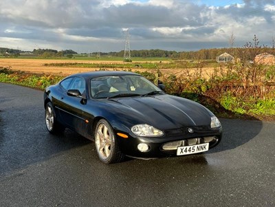 Lot 114 - 2000 Jaguar XK8 Coupe
