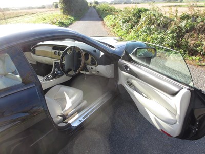 Lot 114 - 2000 Jaguar XK8 Coupe